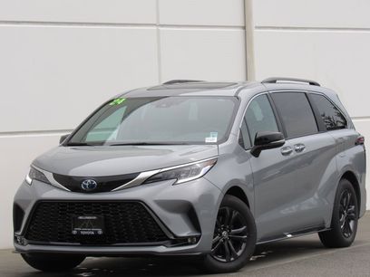 New 2024 Toyota Sienna XSE