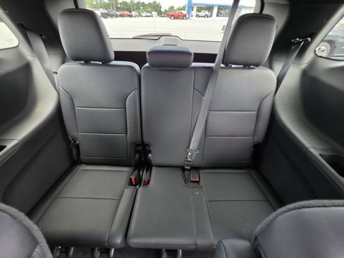 Used 2026 Chevrolet Traverse LT AWD/4WD image 16