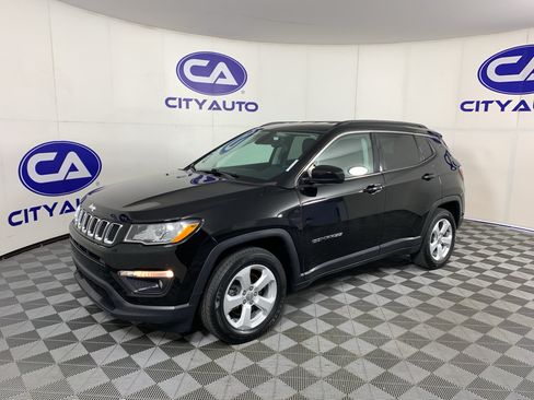 Used 2019 Jeep Compass Latitude FWD image 7