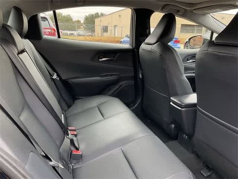 Used 2025 Toyota Prius XLE image 17