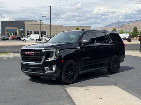 Used 2022 GMC Yukon SLE w/ Gmc Pro Safety Plus Package AWD/4WD image 7