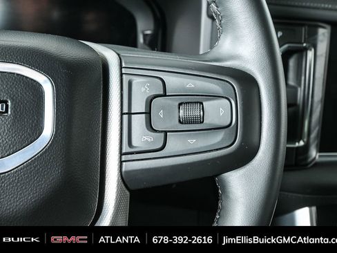 Used 2024 GMC Yukon XL Denali image 13