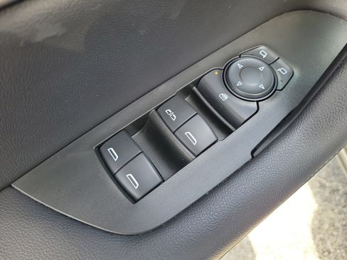 Used 2022 Chevrolet Blazer LT FWD image 10