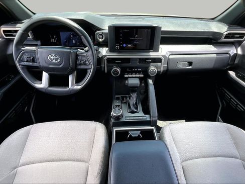 Used 2025 Toyota 4Runner SR5 AWD/4WD image 15