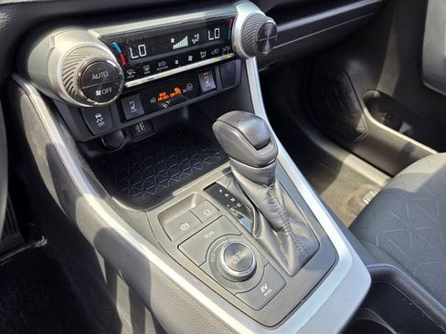 Used 2023 Toyota RAV4 XLE w/ XLE Grade Weather Package AWD/4WD image 28