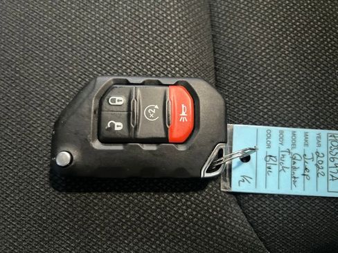 Used 2022 Jeep Gladiator Sport image 32