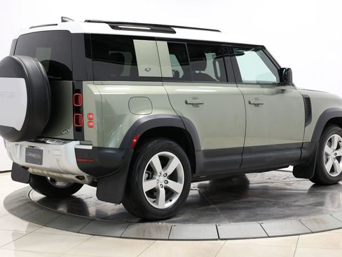 Used 2022 Land Rover Defender 110 SE image 57