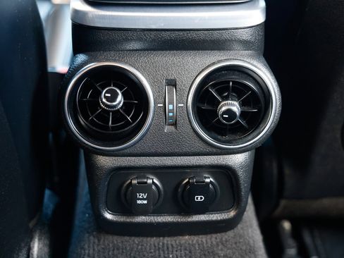 Used 2022 Kia Stinger GT2 image 51