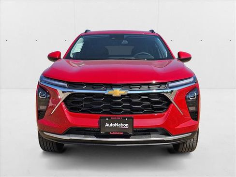 New 2026 Chevrolet Trax LT w/ Driver Confidence Package image 6