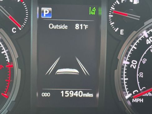 Used 2024 Toyota 4Runner TRD Off-Road Premium w/ Moonroof Package AWD/4WD image 8