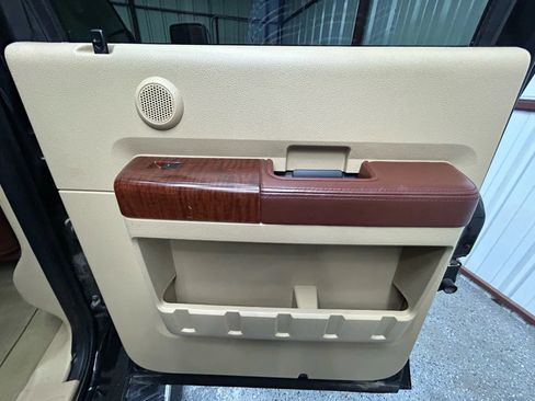 Used 2014 Ford F350 King Ranch w/ King Ranch w/Chrome Package image 15