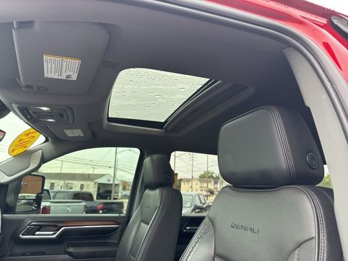 Used 2024 GMC Sierra 2500 Denali w/ Denali Reserve Package image 21