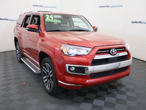 Used 2024 Toyota 4Runner Limited image 3