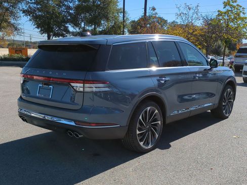New 2026 Lincoln Aviator Reserve image 3