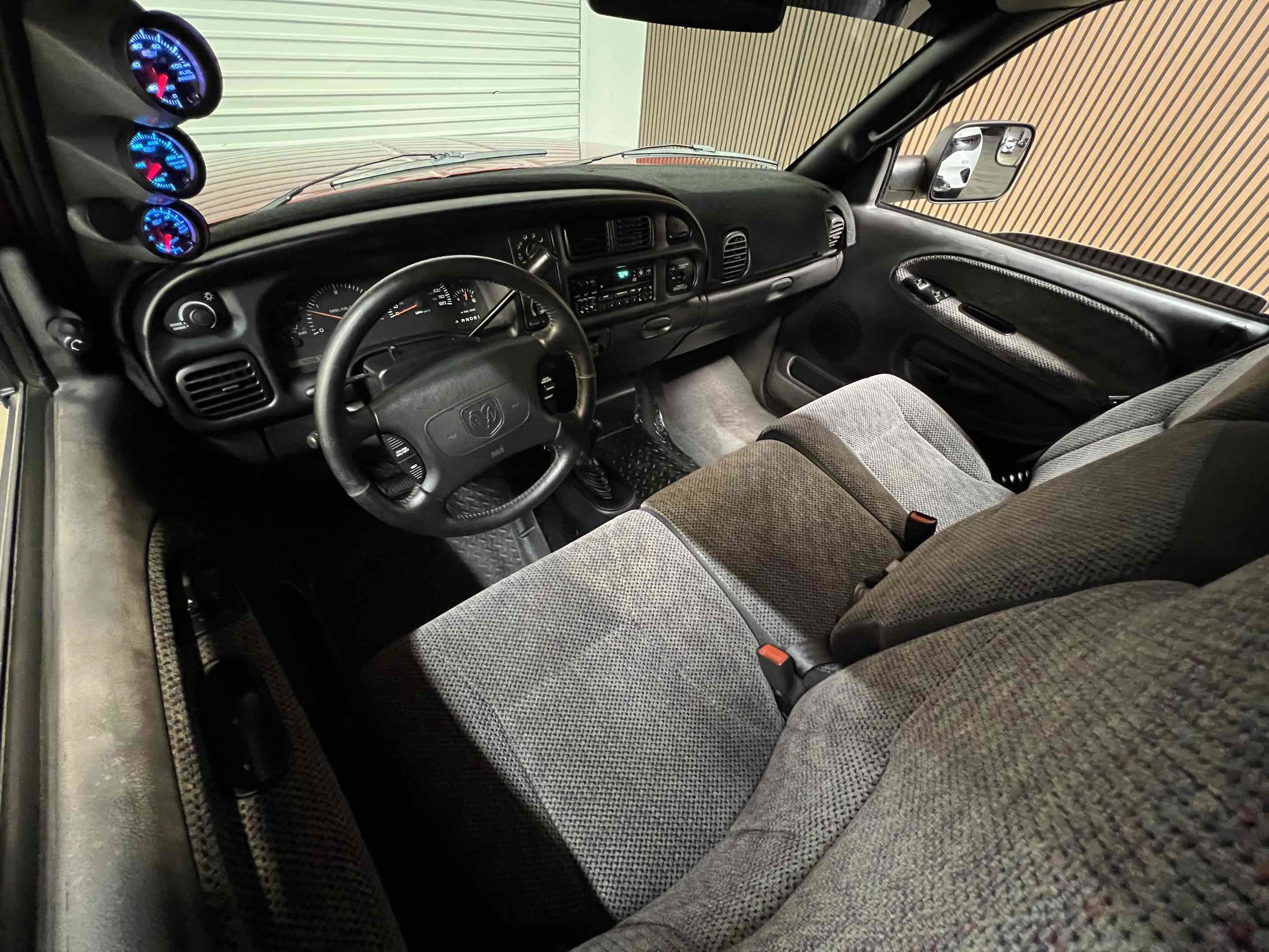 Used 1998 Dodge Ram 2500 Truck 4x4 Quad Cab image 24