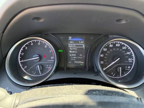 Used 2022 Toyota Camry SE w/ Cold Weather Package FWD image 8