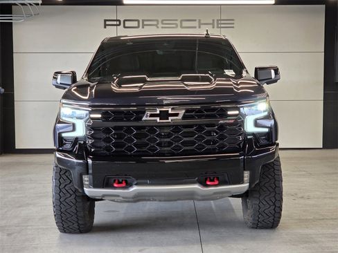 Used 2022 Chevrolet Silverado 1500 ZR2 w/ Technology Package image 24