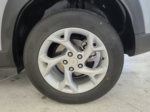 Used 2024 Chevrolet Trax LS w/ LS Convenience Package FWD image 56