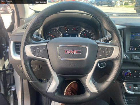 Used 2024 GMC Terrain SLE w/ Driver Convenience Package AWD/4WD image 29