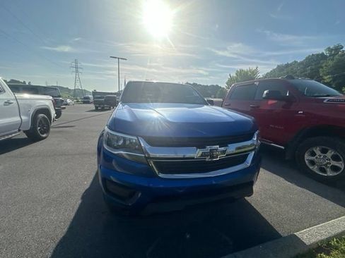 Used 2020 Chevrolet Colorado W/T w/ WT Convenience Package AWD/4WD image 34