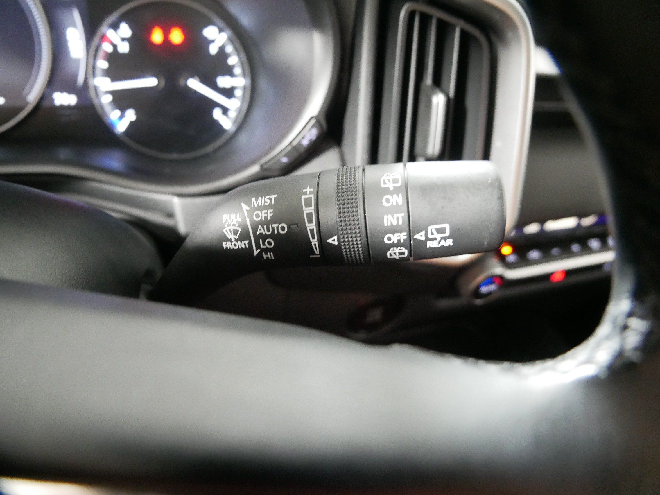 Used 2025 MAZDA CX-50 AWD 2.5 S w/ Premium Package image 31