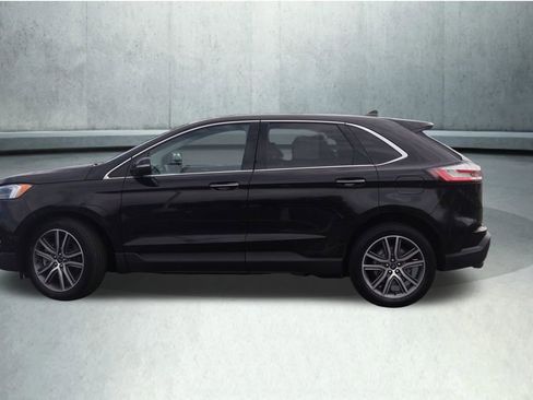 Used 2021 Ford Edge Titanium w/ Equipment Group 301A AWD/4WD image 15