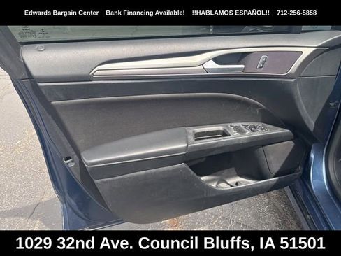 Used 2018 Ford Fusion SE w/ Fusion SE Technology Package FWD image 16