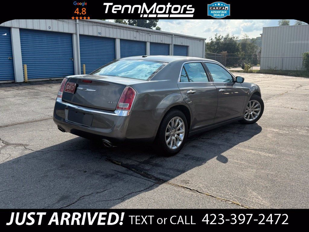Used 2012 Chrysler 300 Limited RWD image 5