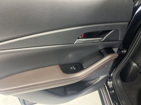 Used 2025 MAZDA CX-30 AWD 2.5 S w/ Premium Package image 31