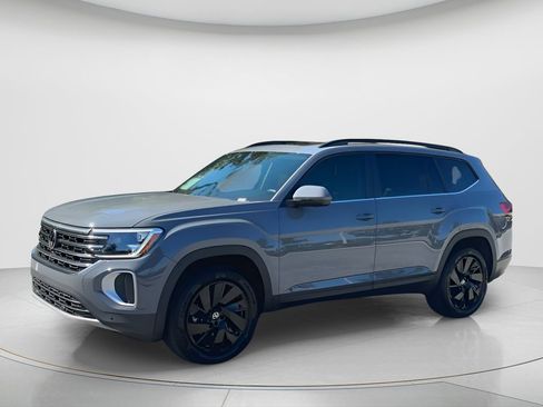 New 2026 Volkswagen Atlas SE image 4