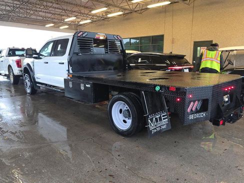 Used 2025 Ford F550 4x4 Crew Cab w/ XLT Value Package image 4