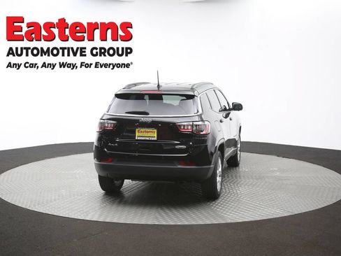 Used 2024 Jeep Compass Latitude AWD/4WD image 37