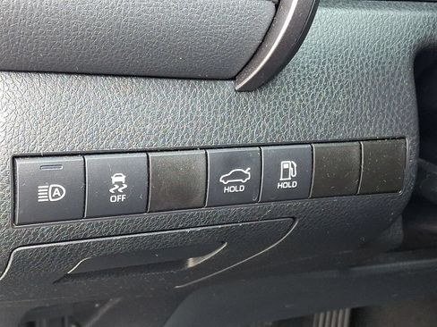 Used 2021 Toyota Camry SE FWD image 23