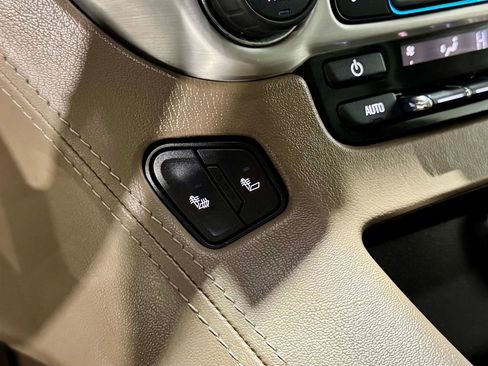 Used 2018 GMC Yukon SLT image 22