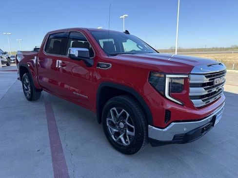 New 2026 GMC Sierra 1500 SLE w/ Preferred Package image 11