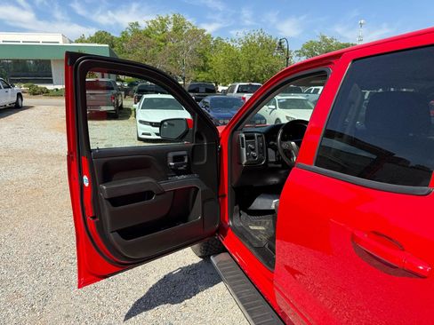 Used 2019 Chevrolet Silverado 1500 LT AWD/4WD image 15