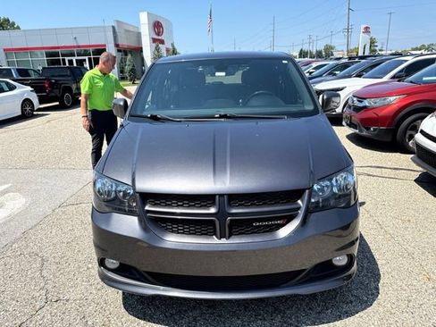 Used 2020 Dodge Grand Caravan GT FWD image 10