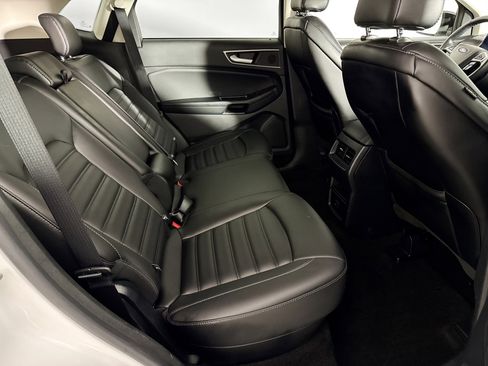 Used 2020 Ford Edge SEL AWD/4WD image 34