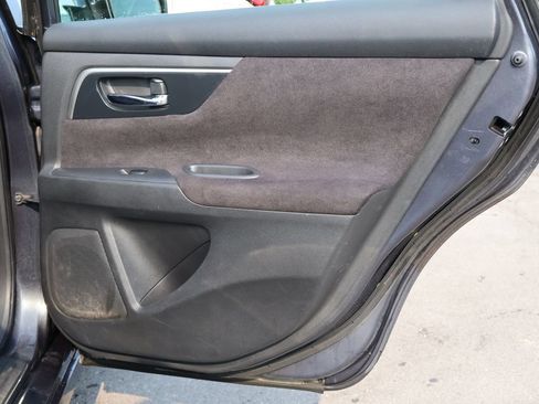 Used 2013 Nissan Altima 3.5 S FWD image 14