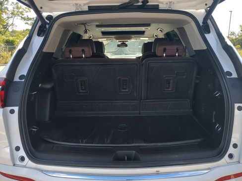 Used 2021 Buick Enclave Avenir w/ Avenir Technology Package image 34