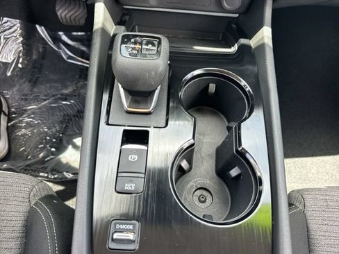 Used 2023 Nissan Rogue SV FWD image 20