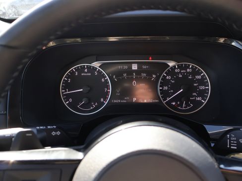 Used 2024 Nissan Pathfinder SL image 32