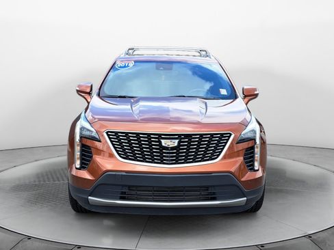 Used 2019 Cadillac XT4 Premium Luxury w/ Enhanced Visibility Package FWD image 2