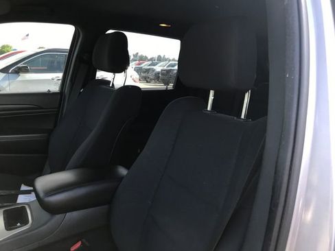 Used 2014 Jeep Grand Cherokee Laredo w/ Quick Order Package 23E AWD/4WD image 4