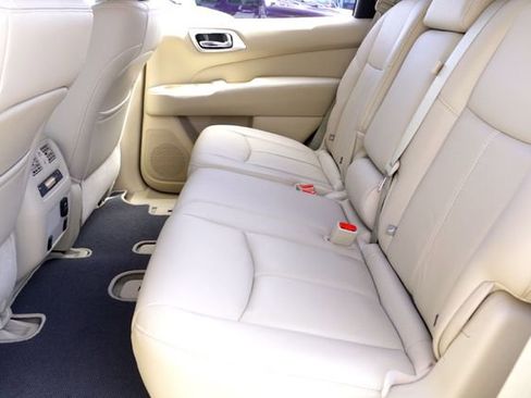 Used 2015 Nissan Pathfinder SL w/ SL Tech Package image 25