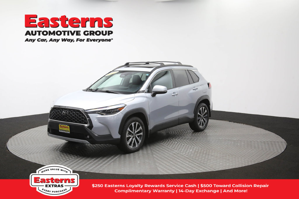Used 2023 Toyota Corolla Cross XLE w/ Convenience Package AWD/4WD image 59