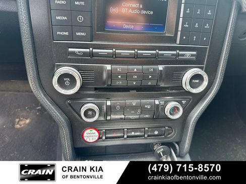 Used 2017 Ford Mustang Coupe RWD image 22
