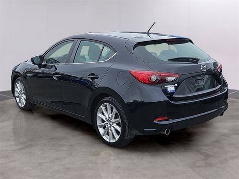 Used 2017 MAZDA MAZDA3 Touring image 6