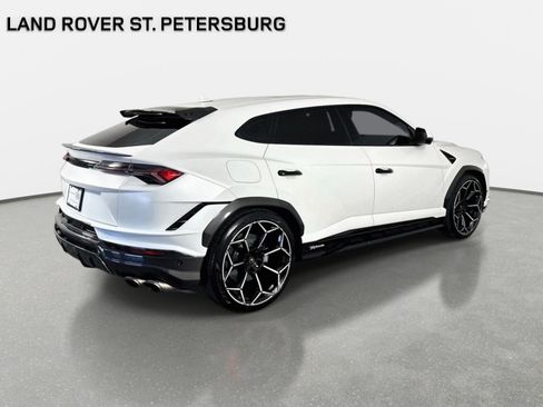 Used 2024 Lamborghini Urus Performante AWD/4WD image 5