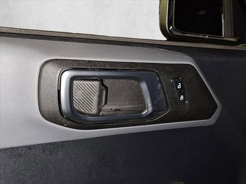 Used 2023 Ford Bronco Black Diamond w/ Sasquatch Package image 10